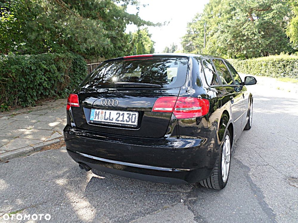 Audi A3 Sportback 2.0 TDI DPF Ambiente - 28