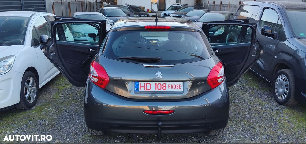 Peugeot 208 1.4 HDi FAP Style - 26
