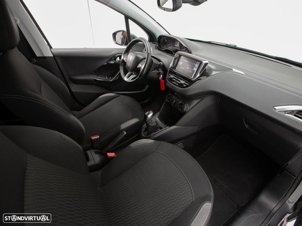 Peugeot 208 1.6 BlueHDi Style - 8