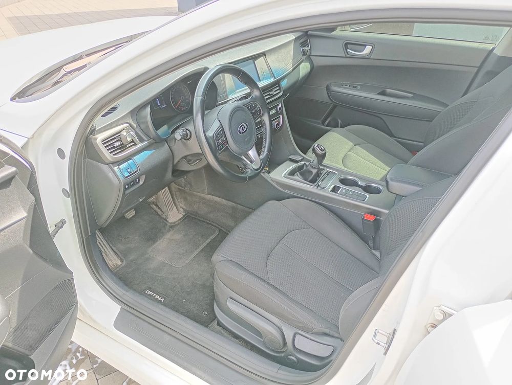 Kia Optima 1.7 CRDI M - 6