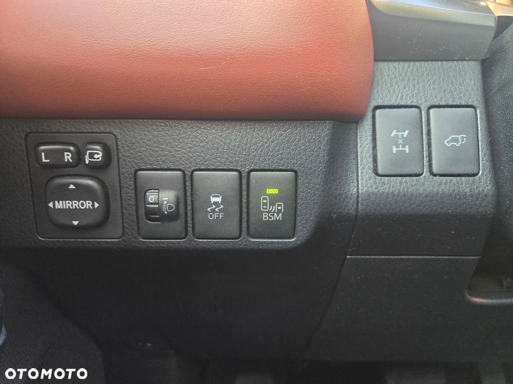 Toyota RAV4 - 24