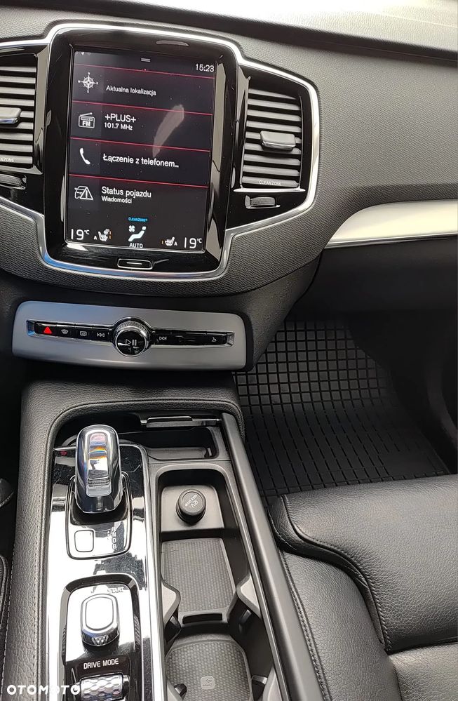 Volvo XC 90 T8 AWD Plug-In Hybrid Momentum 7os - 9