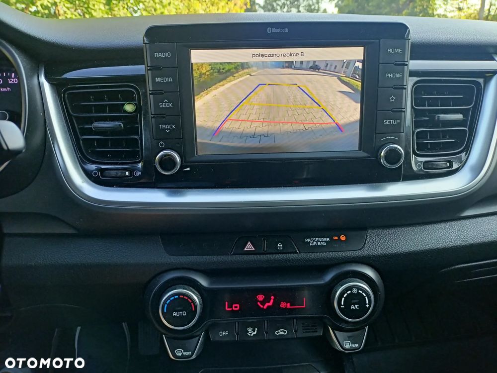 Kia Stonic 1.4 L - 13