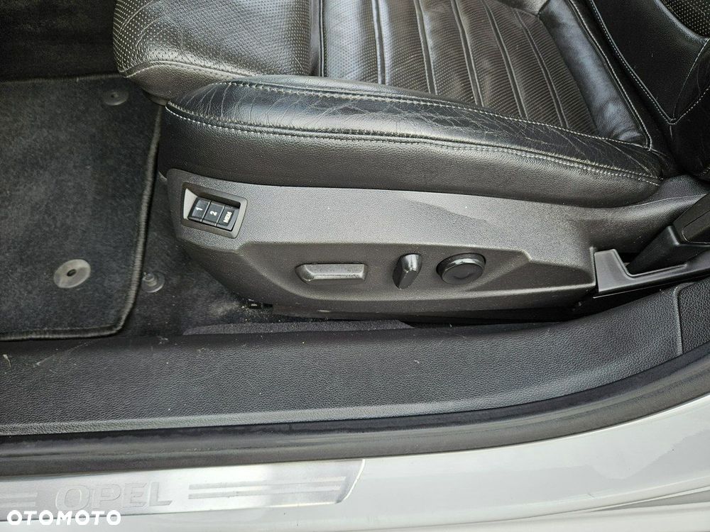 Opel Insignia - 20