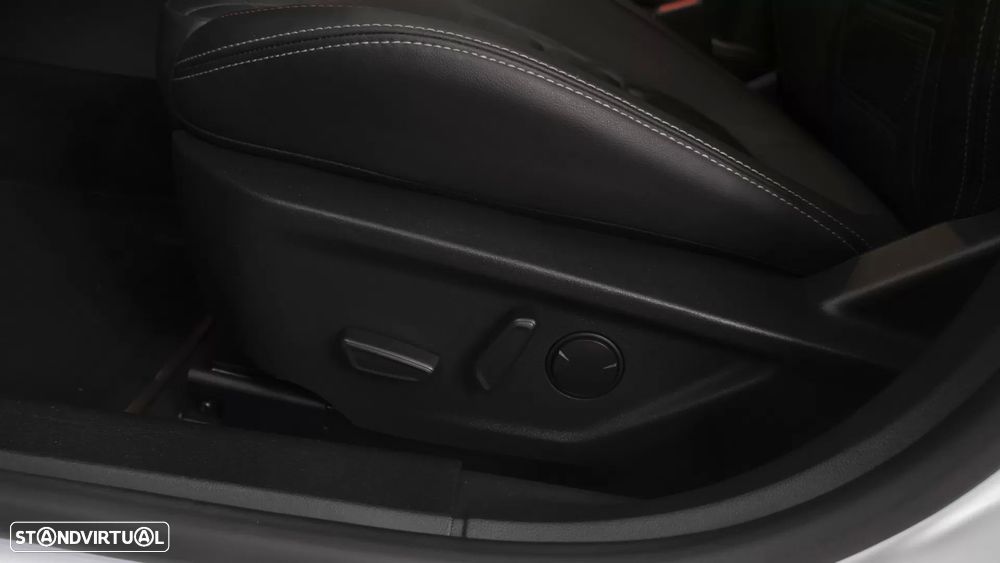 Ford Focus 1.0 EcoBoost MHEV ST-Line Aut. - 16