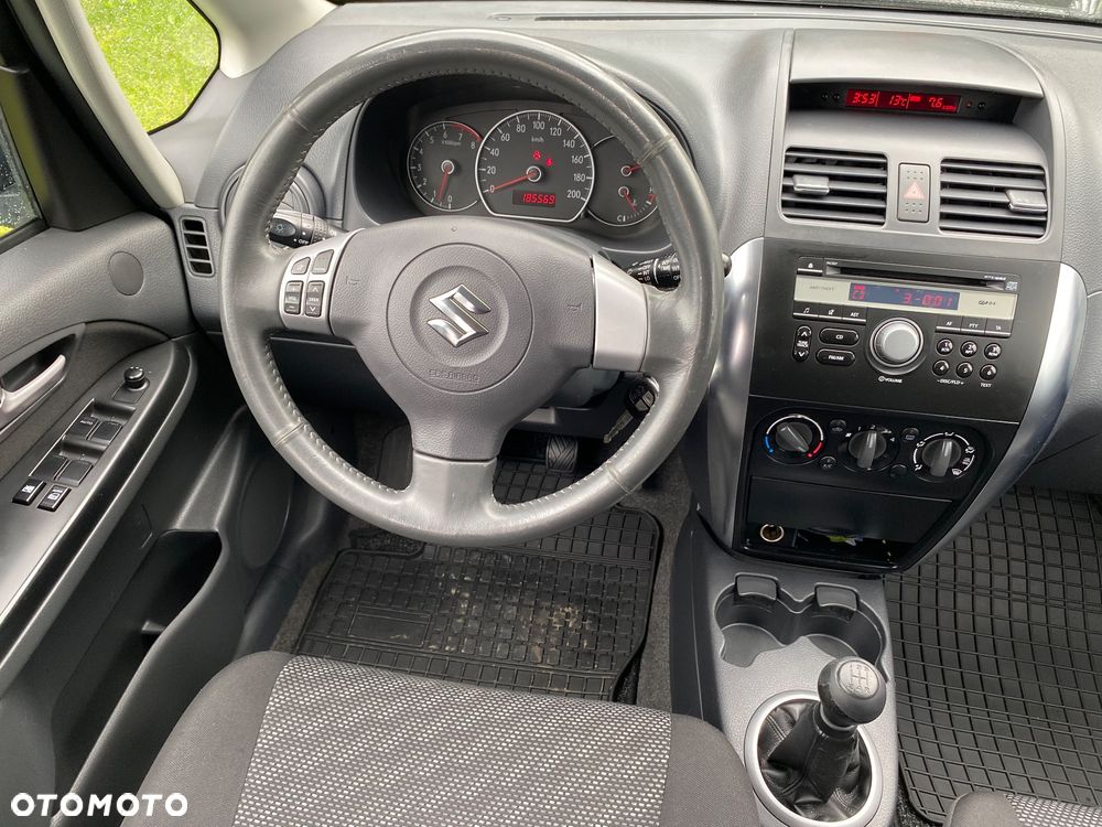 Suzuki SX4 1.6 VVT 4x2 Comfort - 8