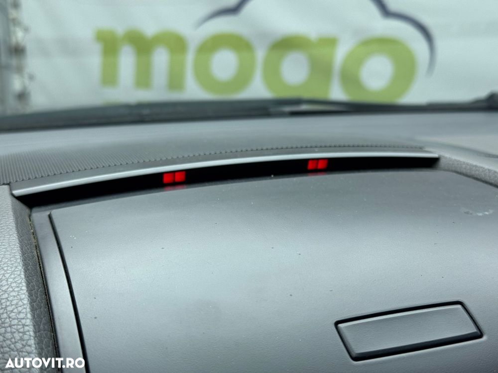 Volkswagen Touareg 2.5 R5 TDI DPF Aut. - 26