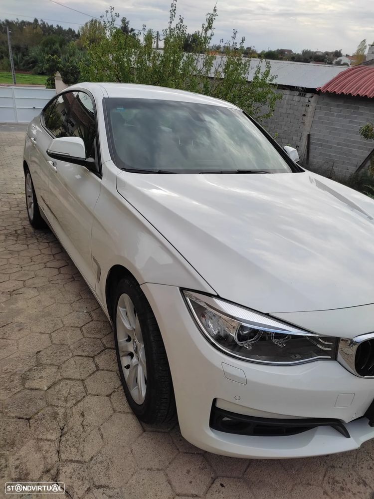 BMW 318 Gran Turismo d Sport Line - 2