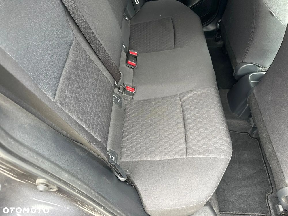 Toyota Yaris 1.5 Style - 26