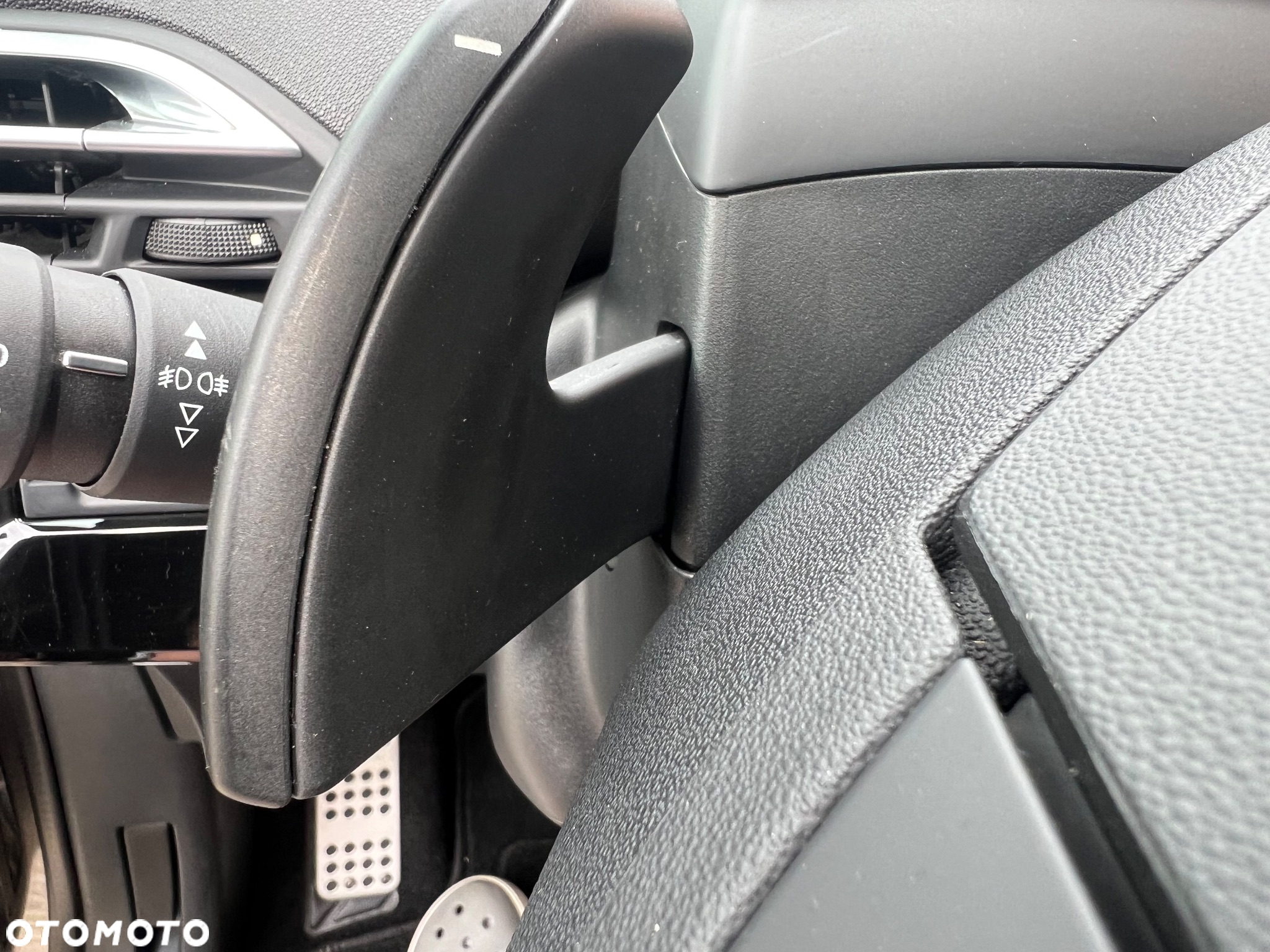Citroën C4 Picasso PureTech 130 Stop&Start EAT6 SELECTION - 33