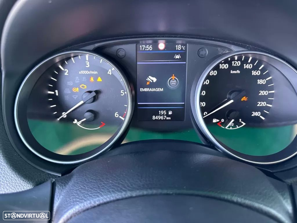 Nissan Qashqai 1.5 dCi N-Connecta J18 - 15