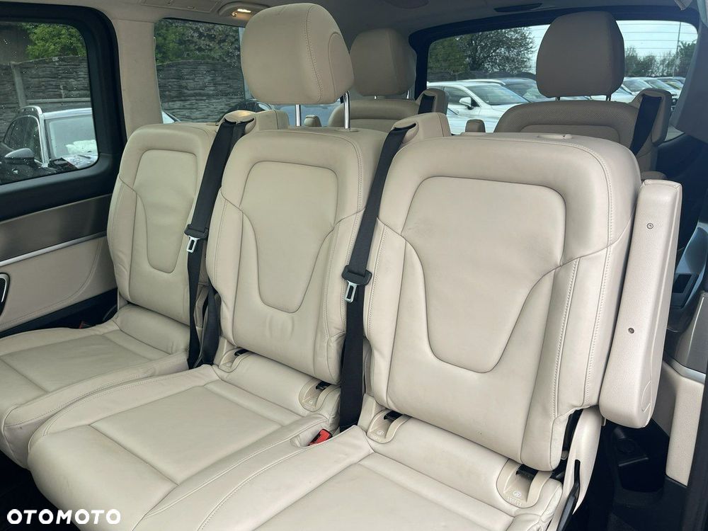 Mercedes-Benz Klasa V 300 d lang 4Matic 9G-TRONIC Exclusive Edition - 12