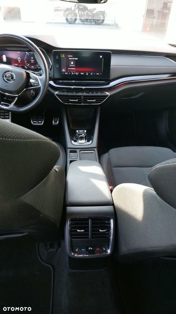 Skoda Octavia 2.0 TDI 4x4 Style DSG - 6