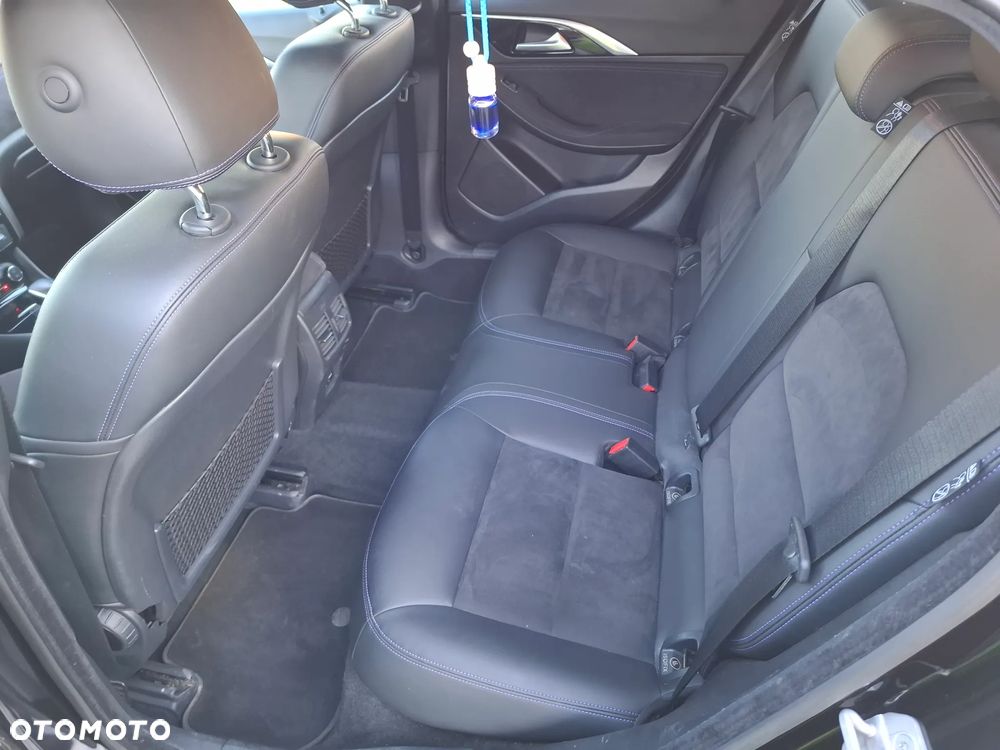 Infiniti Q30 2.2d Premium AWD 7DCT - 15