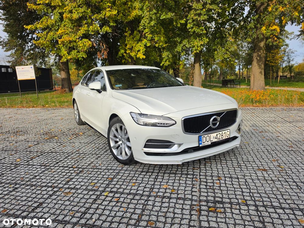 Volvo S90 D4 SCR Momentum Pro - 1