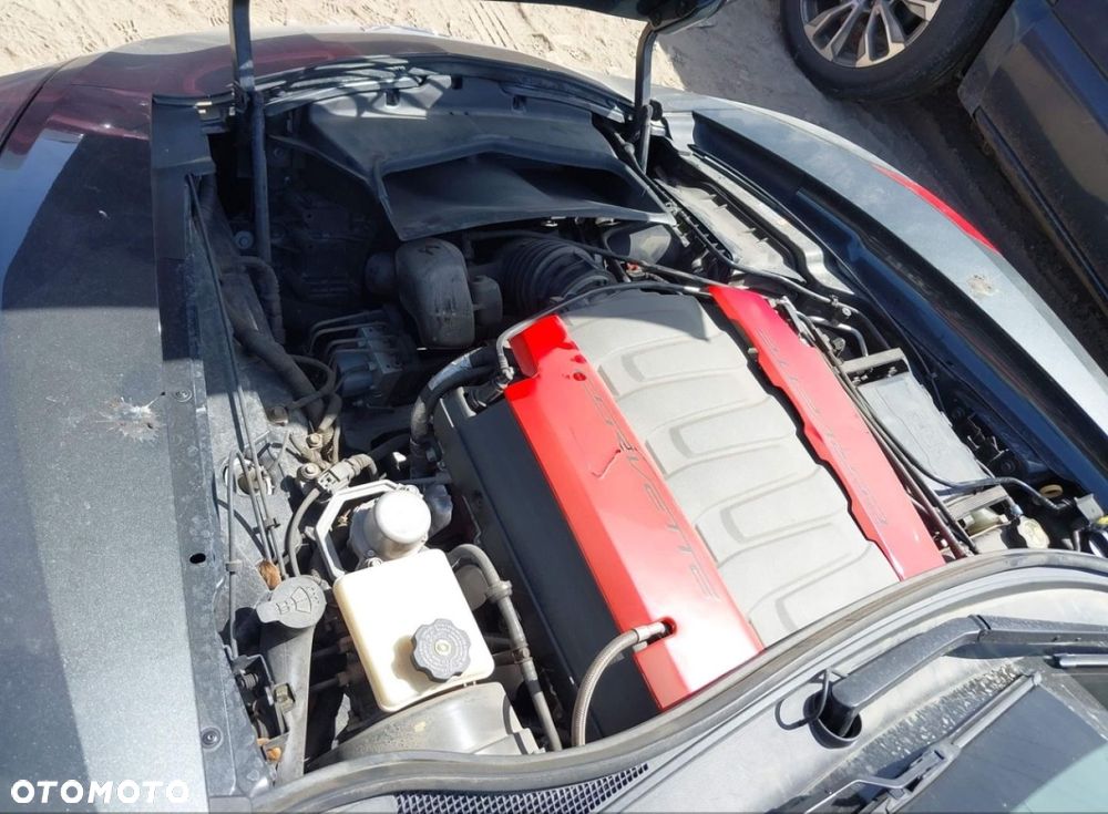 Chevrolet Corvette - 15