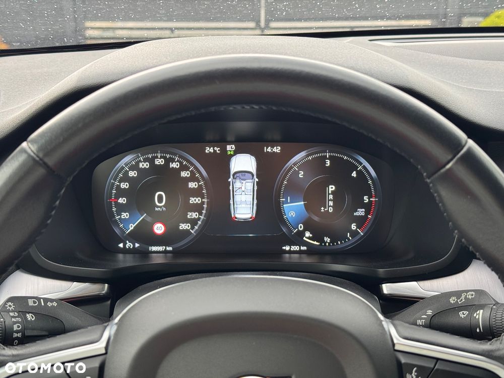 Volvo V60 D4 AWD Momentum Pro - 8
