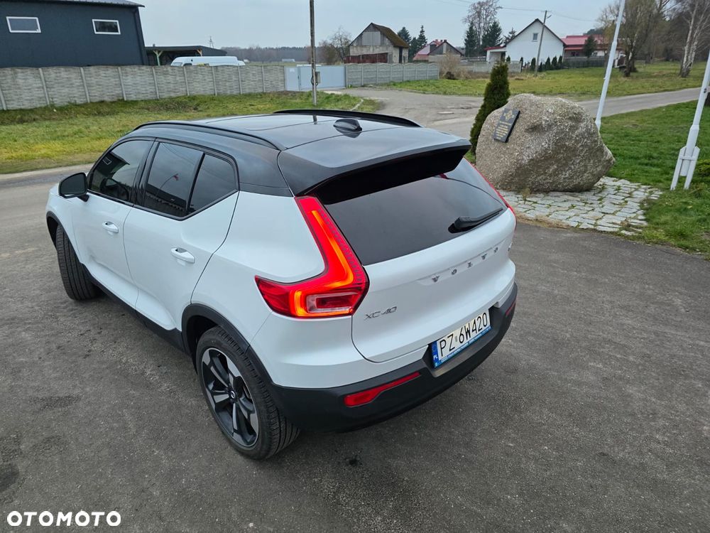 Volvo XC 40 T5 AWD R-Design - 8