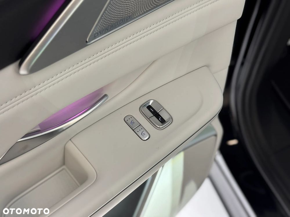 XPeng G9 94.6 kWh AWD Performance - 12