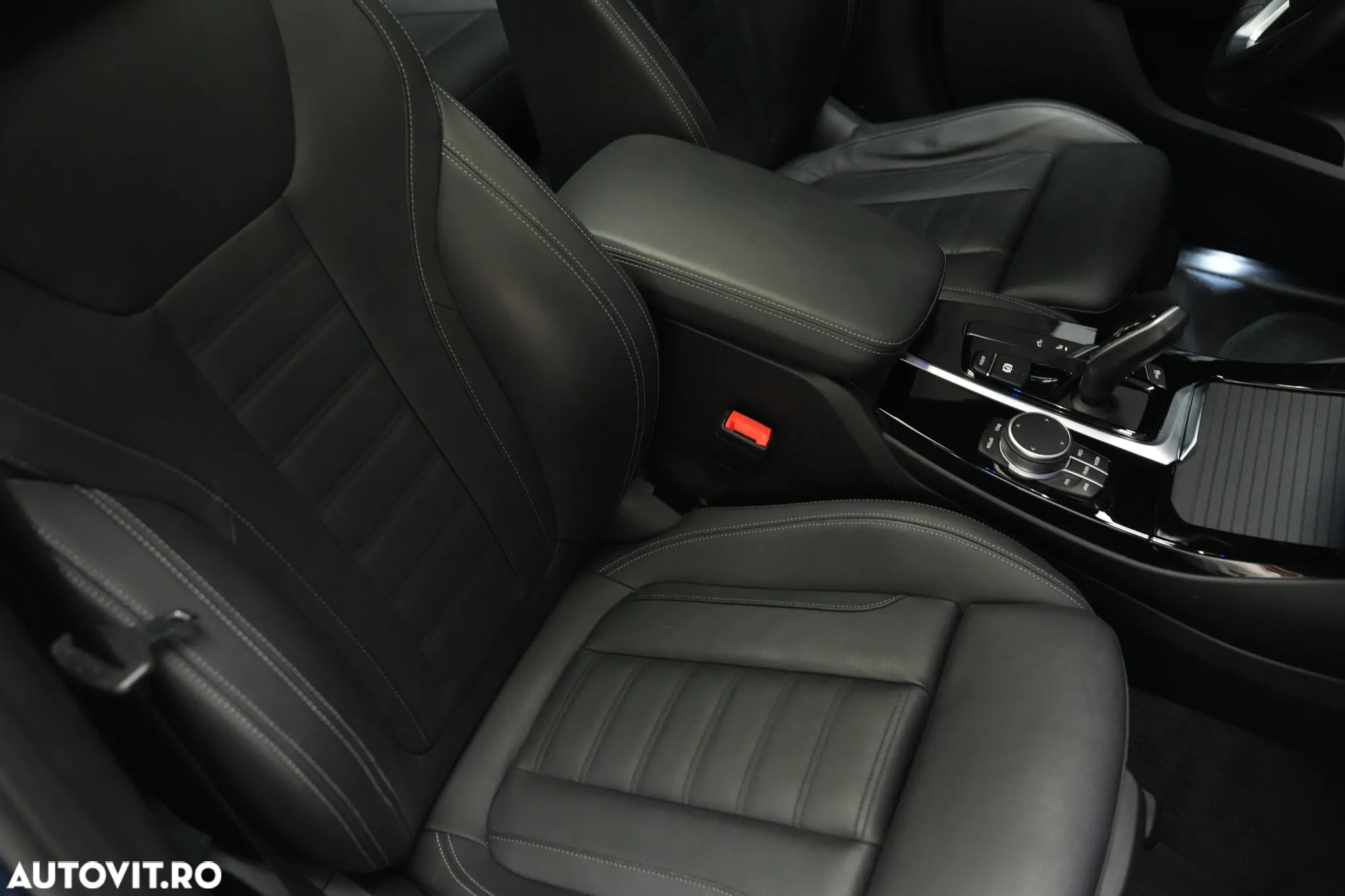 BMW X3 xDrive20d AT xLine - 28