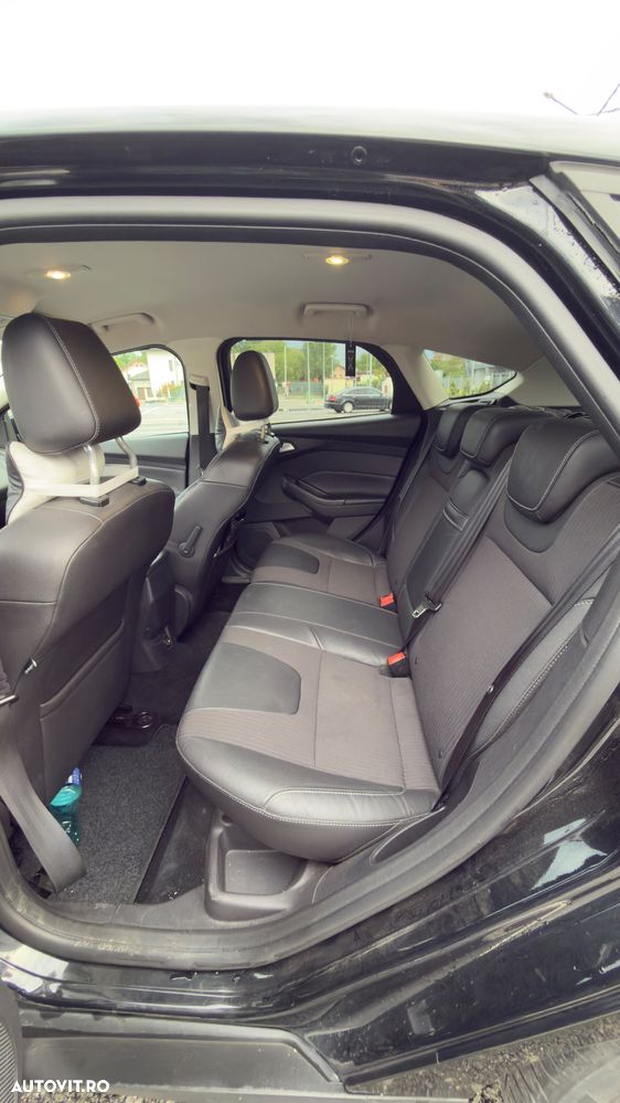 Ford Focus 1.6 Ti-VCT Powershift Titanium - 11