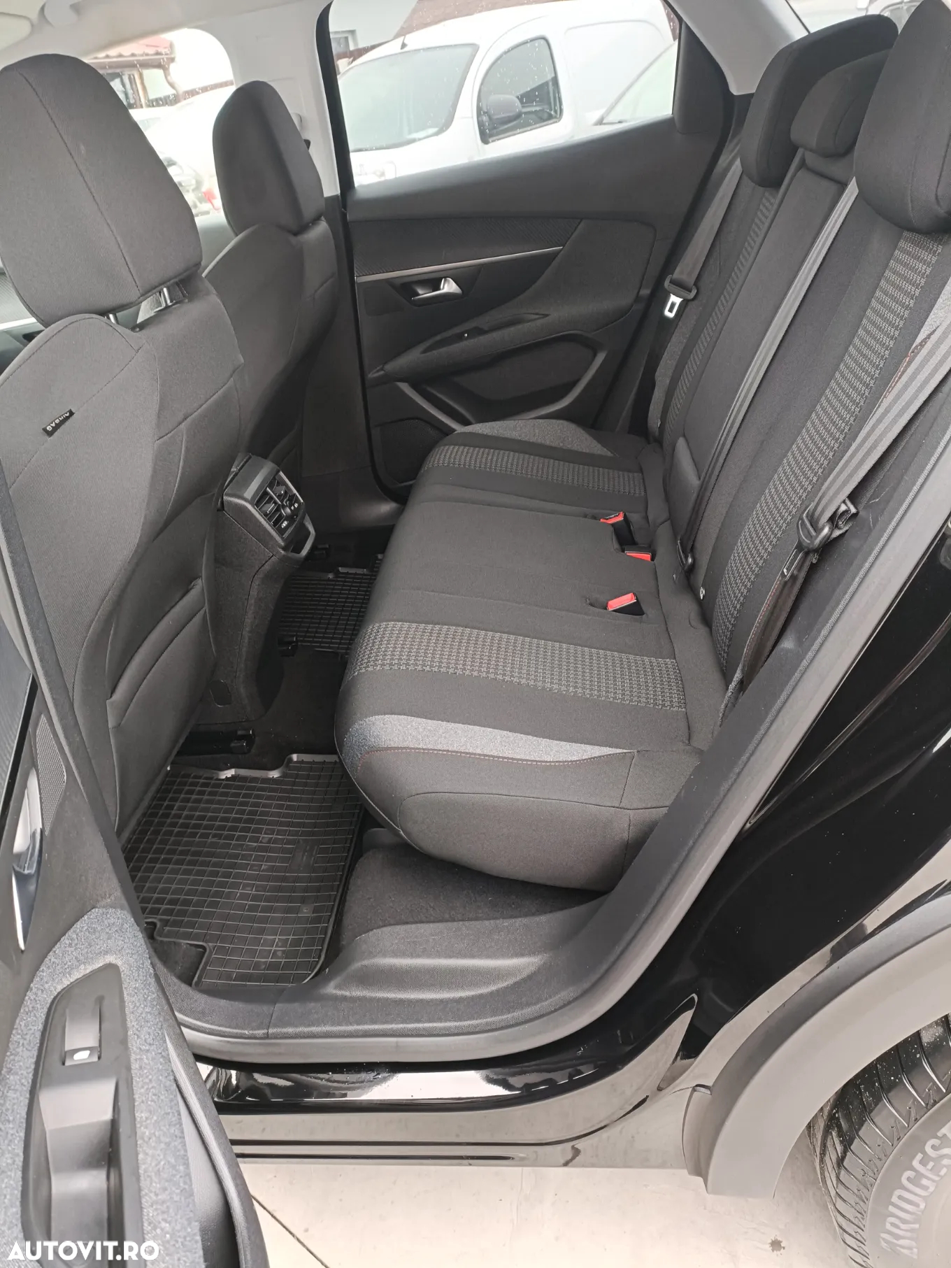 Peugeot 3008 BlueHDi 130 Stop & Start EAT8 Active Business-Paket - 11