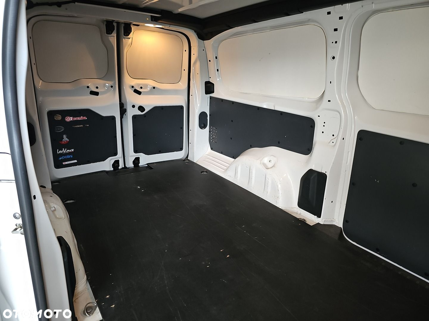 Opel Vivaro - 12