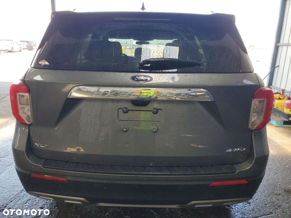 Ford Explorer - 4