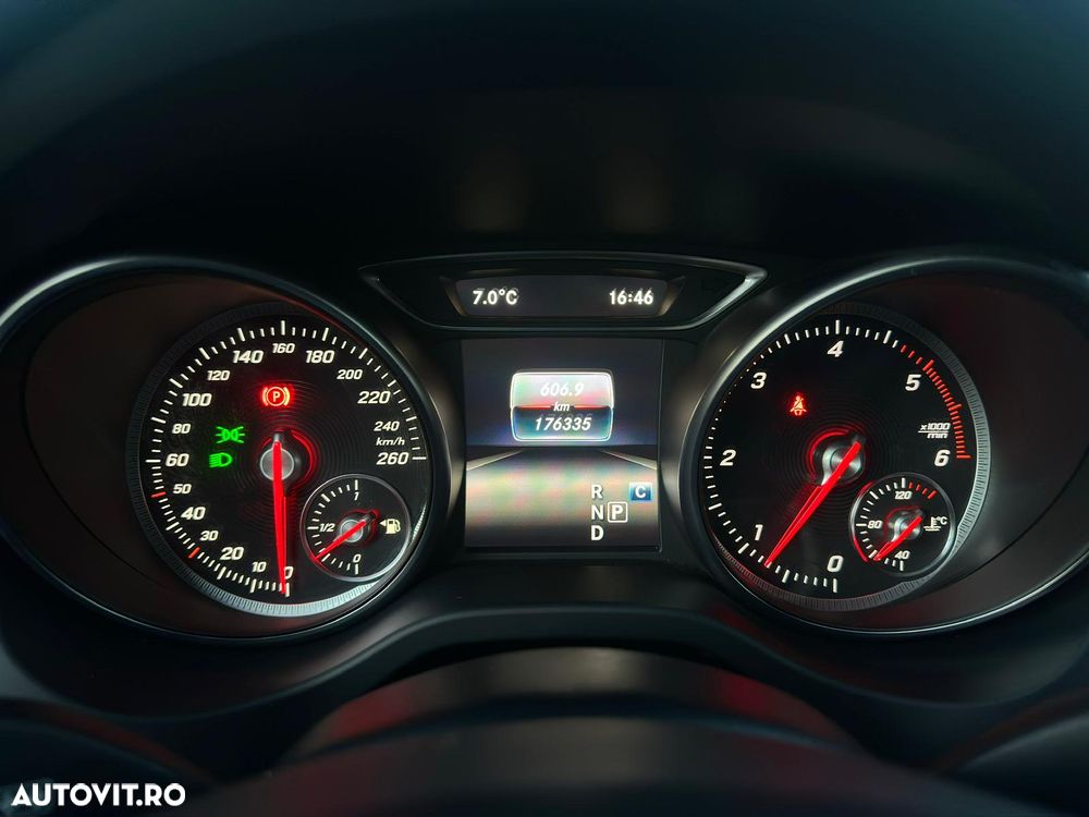 Mercedes-Benz CLA - 10