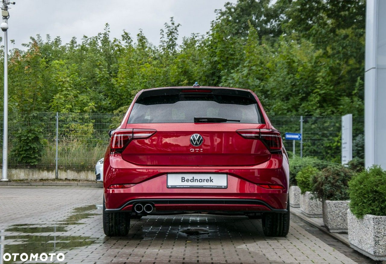 Volkswagen Polo - 9