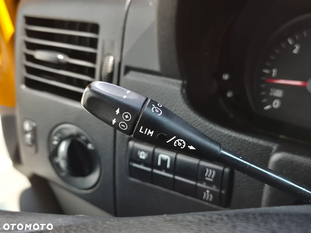 Volkswagen Crafter L3H2, 2.5TDi 136KM, blaszak, automat, klima, webasto - 13