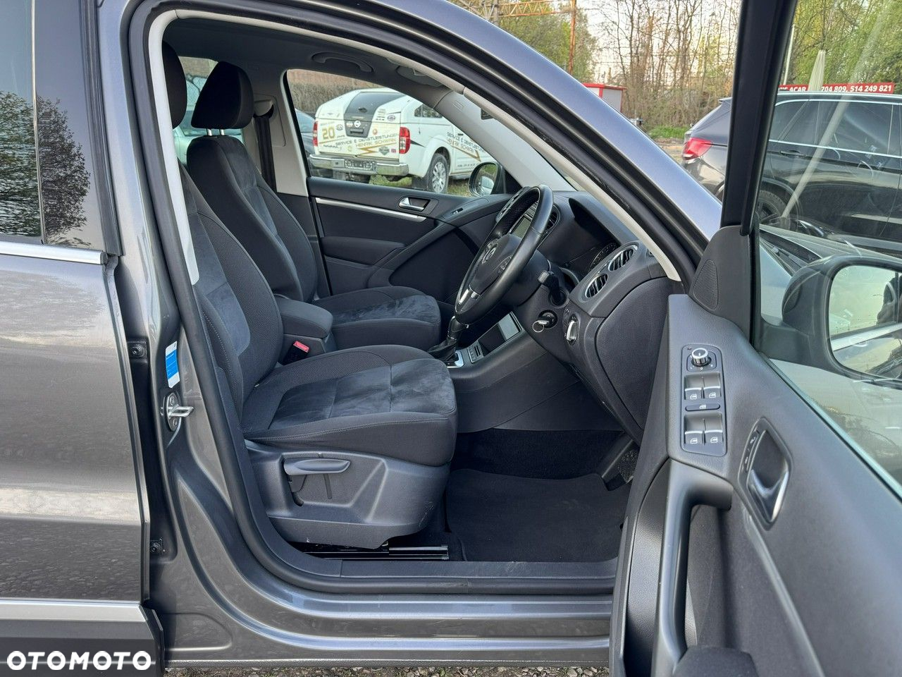 Volkswagen Tiguan - 11