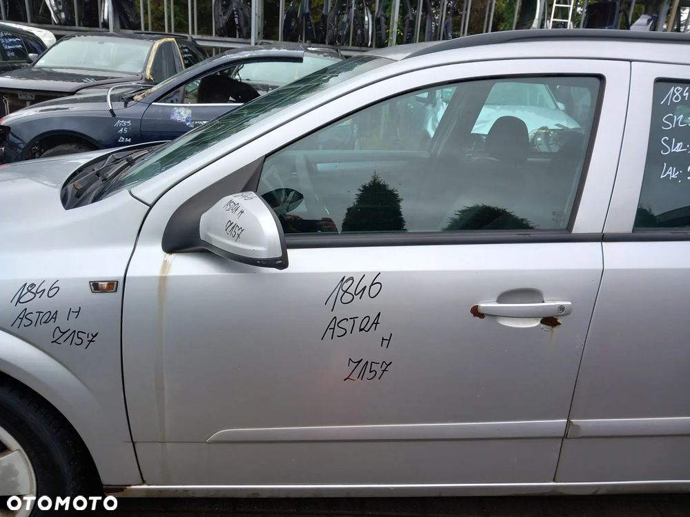 OPEL ASTRA H DRZWI LEWE PRZEDNIE LEWY PRZÓD KOLOR: Z157 - 1