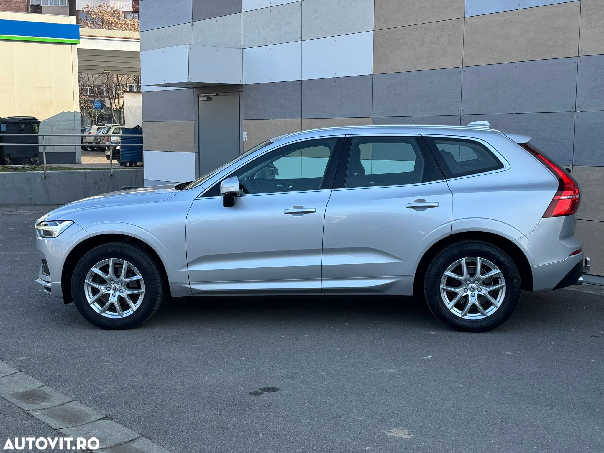 Volvo XC 60 D4 Geartronic Momentum Pro - 35