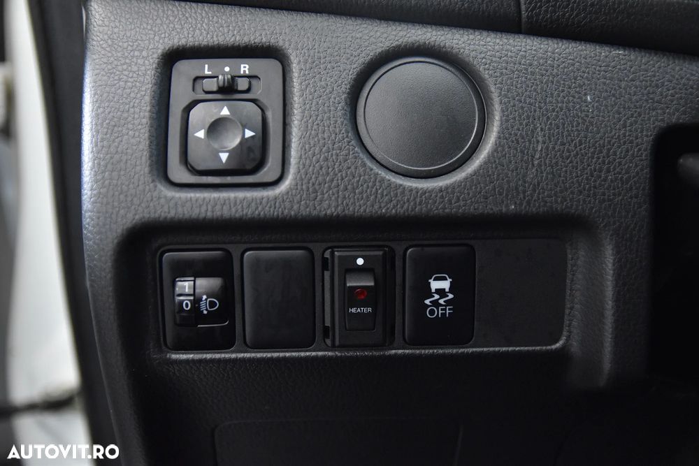 Mitsubishi L200 - 15