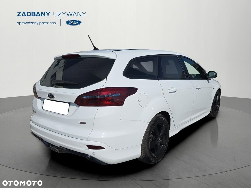 Ford Focus - 8