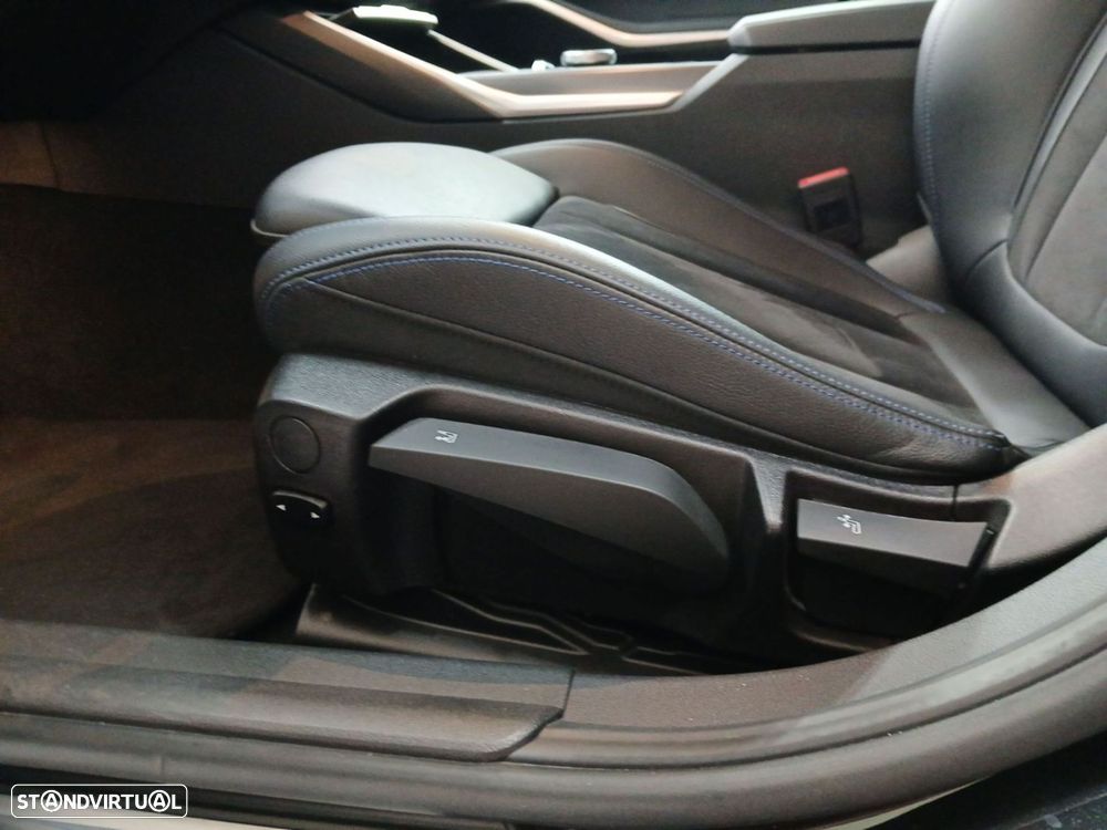 BMW 320 e Pack Desportivo M Auto - 14