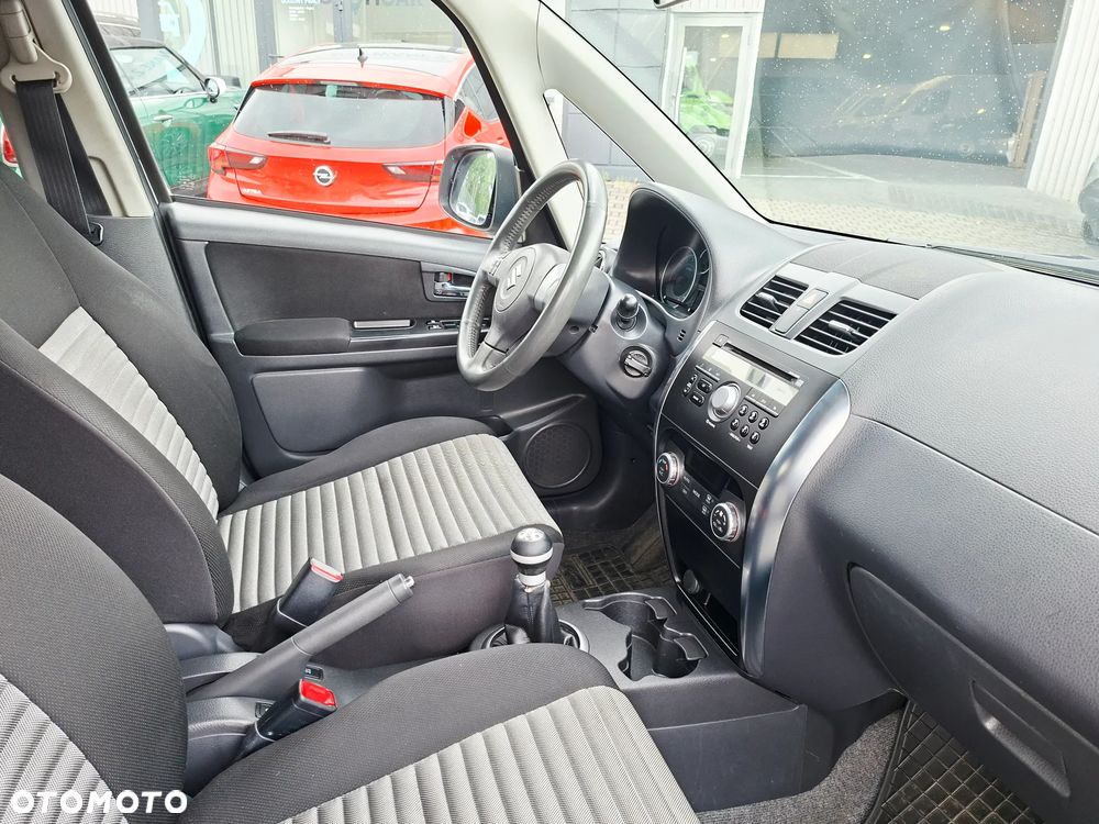 Suzuki SX4 1.6 Comfort - 19