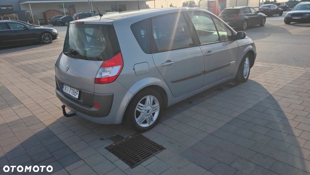 Renault Scenic 1.6 16V Confort Authentique - 3
