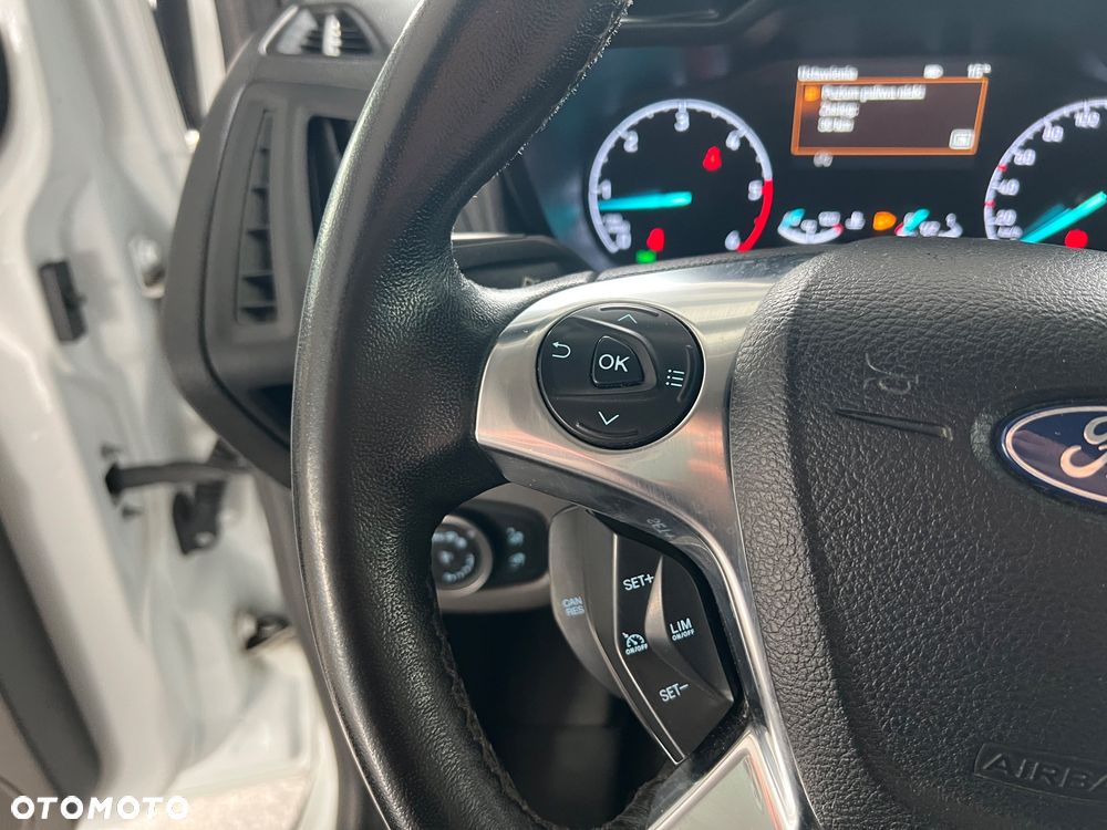 Ford Transit Connect - 23