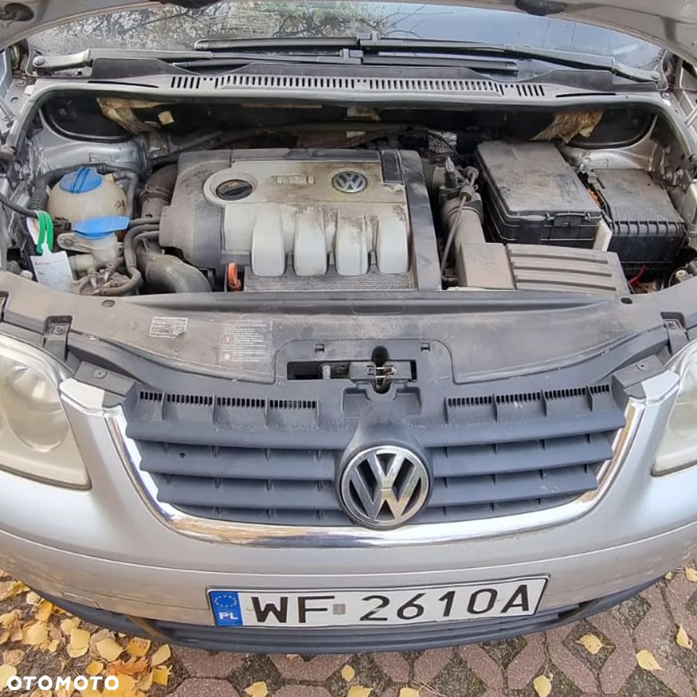 Volkswagen Touran - 6