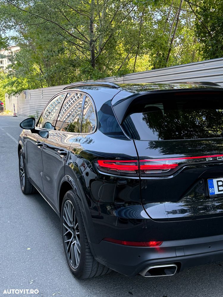 Porsche Cayenne - 15