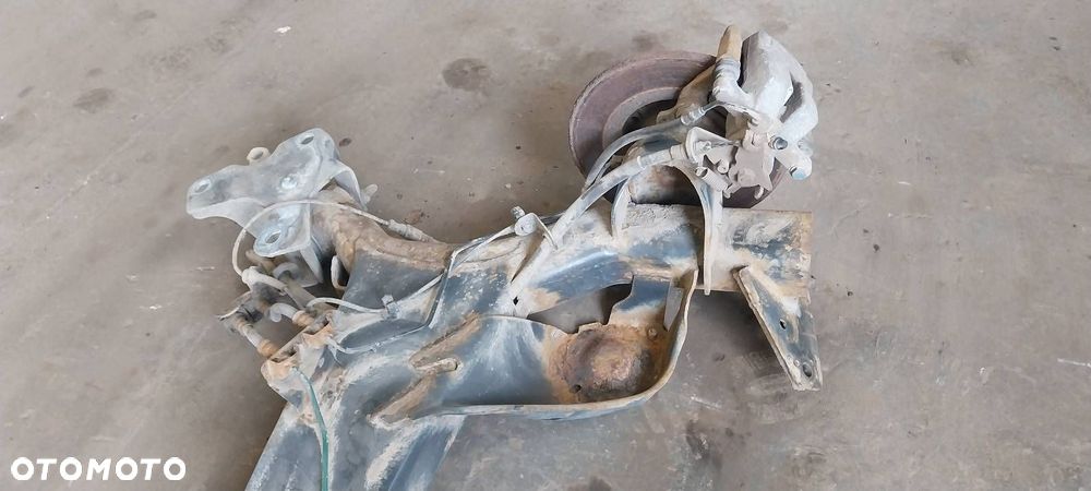 BELKA OŚ ZAWIESZENIA TYŁ TARCZE Z ABS HAMULCE RENAULT MEGANE II HB 3D - 3