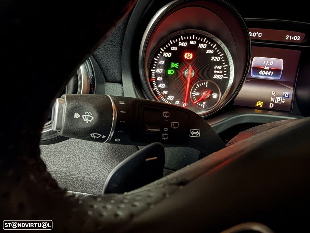 Mercedes-Benz GLA 180 Urban Aut. - 16