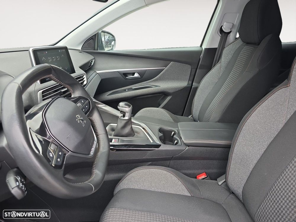 Peugeot 3008 1.5 BlueHDi Style — fotografia 9