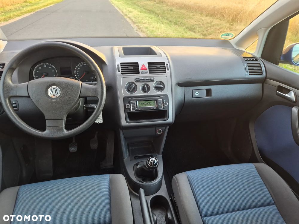Volkswagen Touran 2.0 FSI Trendline - 5