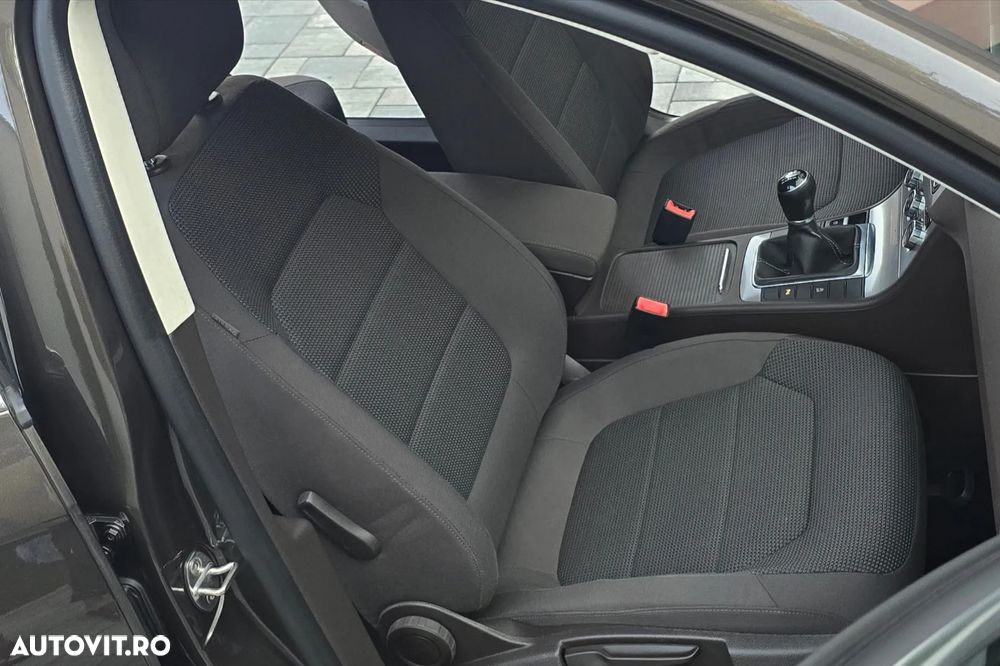 Volkswagen Passat 2.0 TDI BlueMotion Technology Business Edition - 19