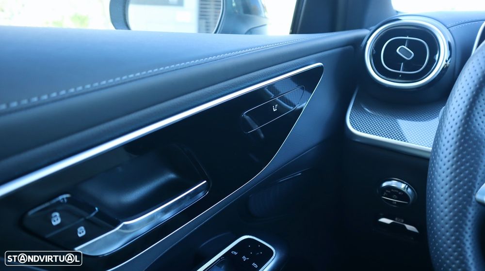 Mercedes-Benz GLC 300 de Coupe 4Matic - 48