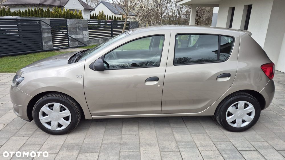 Dacia Sandero 1.2 16V 75 Celebration - 2