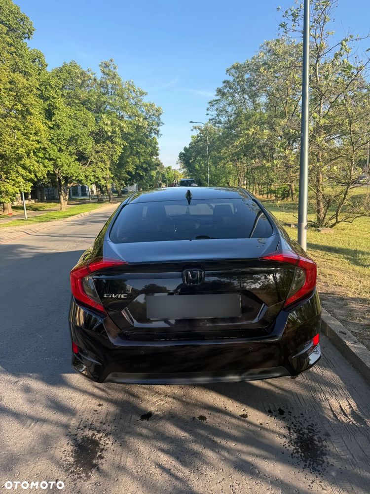 Honda Civic 1.5 T Executive - 9